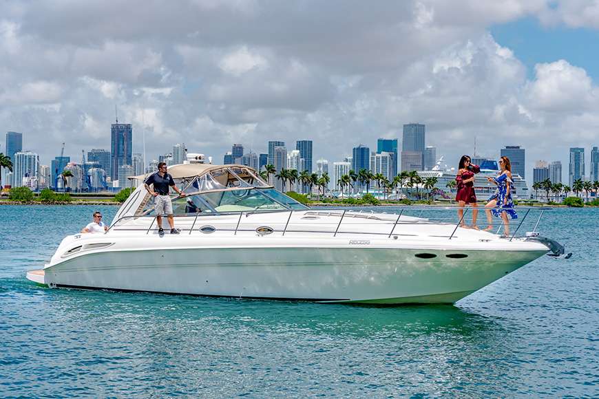 miami party yacht charters